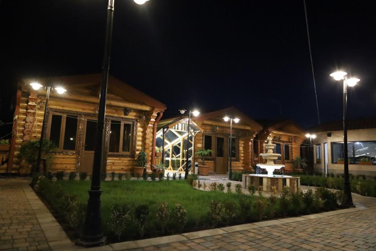 יירבאן Tnak Hotel מראה חיצוני תמונה