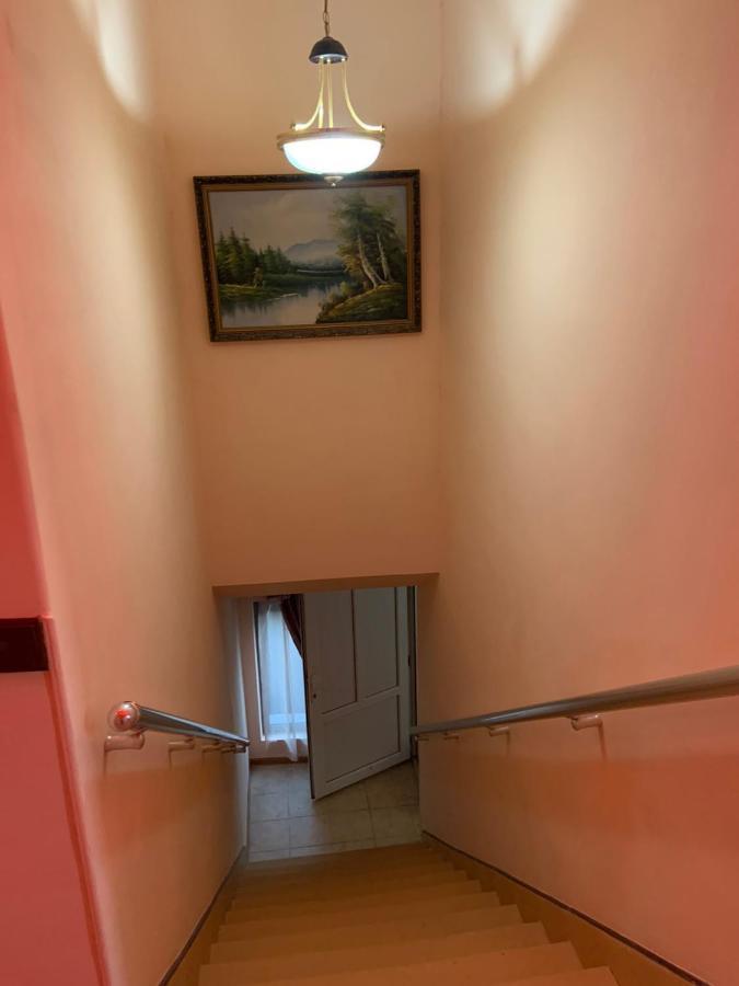 יירבאן Tnak Hotel מראה חיצוני תמונה