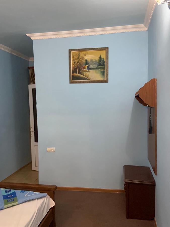יירבאן Tnak Hotel מראה חיצוני תמונה